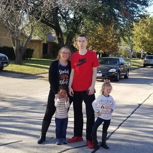 Meet your Posher, Lee